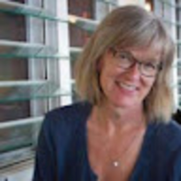 Meet your Posher, Paula-la-la - Picture 1 of 1